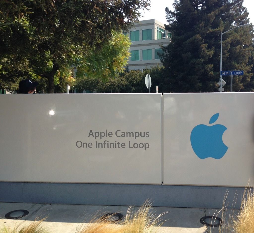 Apple Inc. · Cupertino, CA, USA Showcase